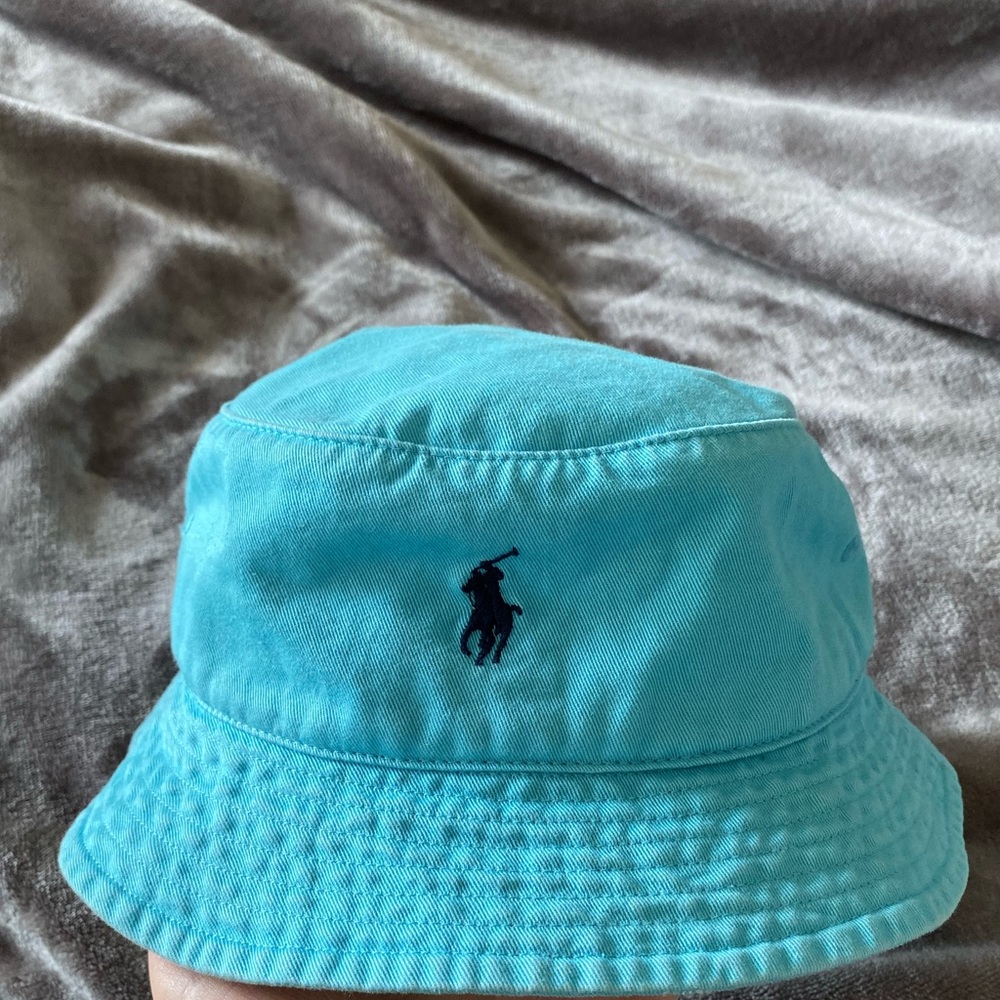 Light blue polo bucket hat